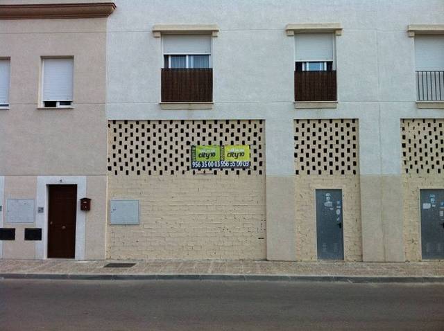 Local comercial en Alquiler en Caballero Bonald - San José Obrero - Guadalcacín