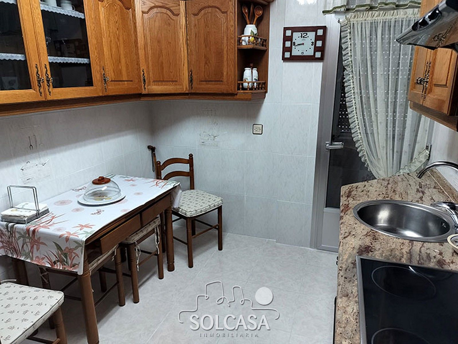 Kitchen of Flat for sale in Valladolid Capital  with Heating, Parquet flooring and Furnished