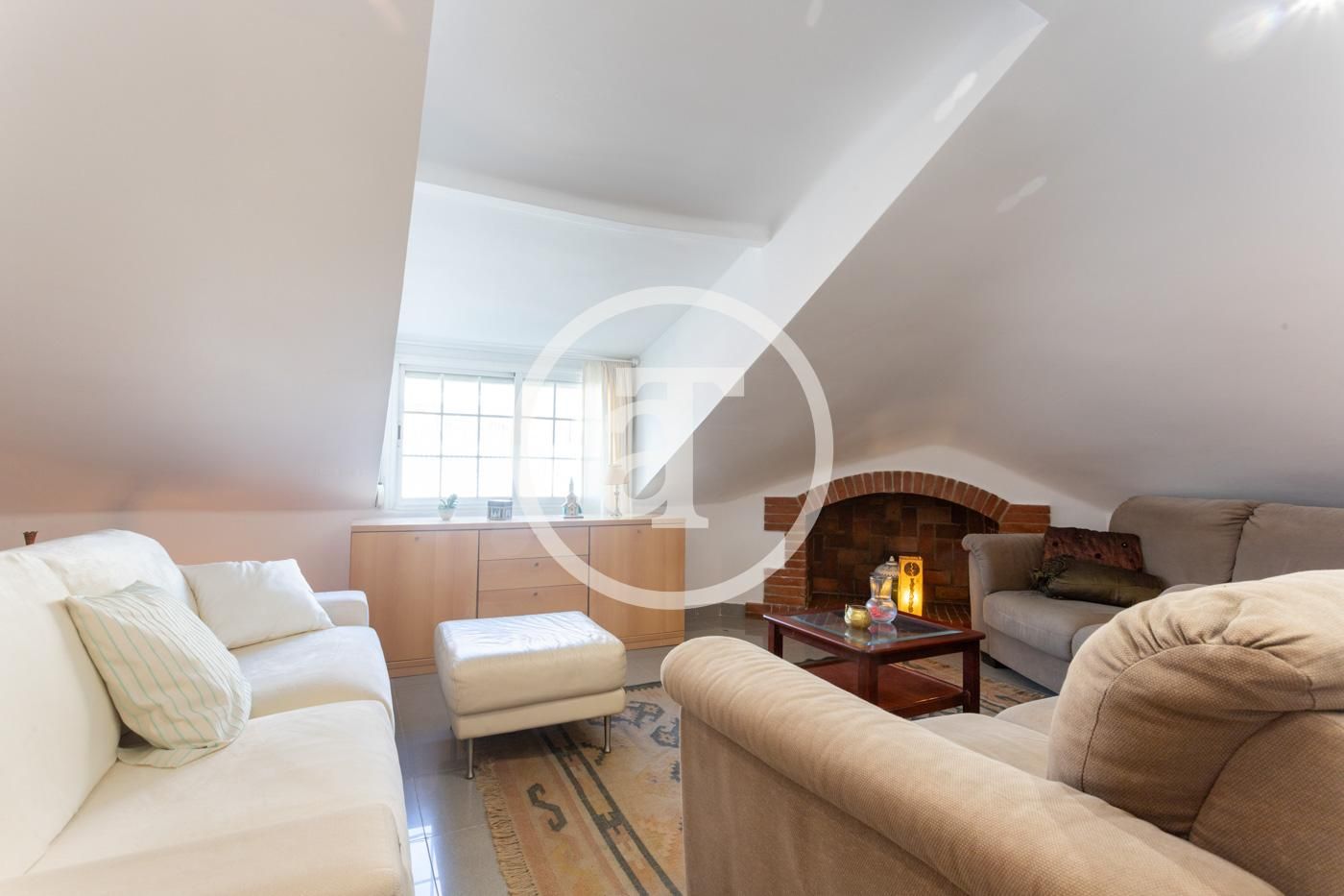Living room of Flat to rent in  Barcelona Capital  with Air Conditioner, Heating and Furnished