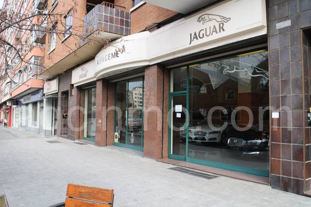 Local comercial en Venta en Calle arco de ladrillo, 61 en Delicias