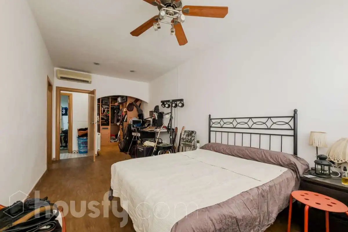 Bedroom of Flat for sale in El Prat de Llobregat  with Air Conditioner, Heating and Terrace