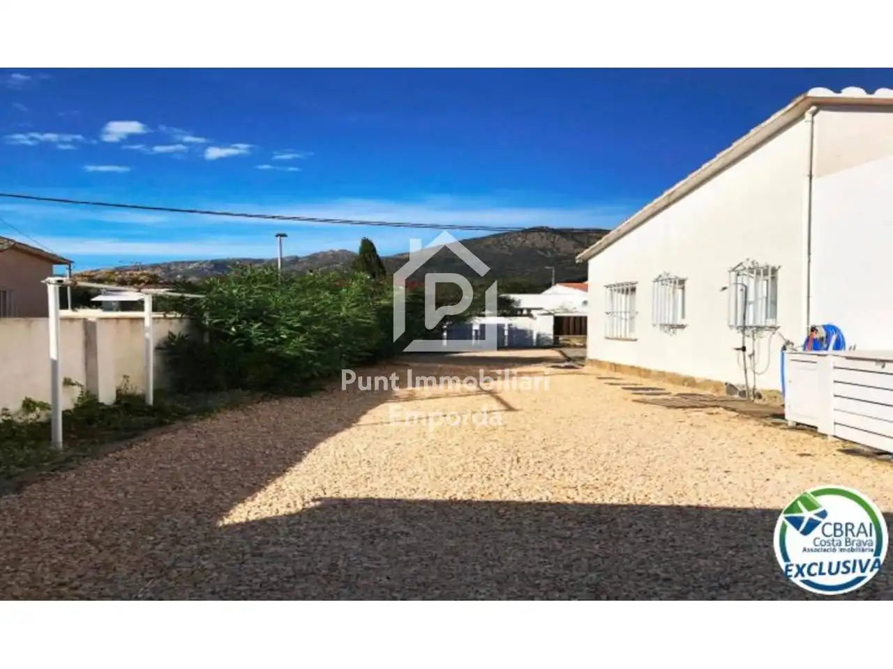 Vista exterior de Casa o chalet en venta en Roses con Aire acondicionado, Terraza y Piscina
