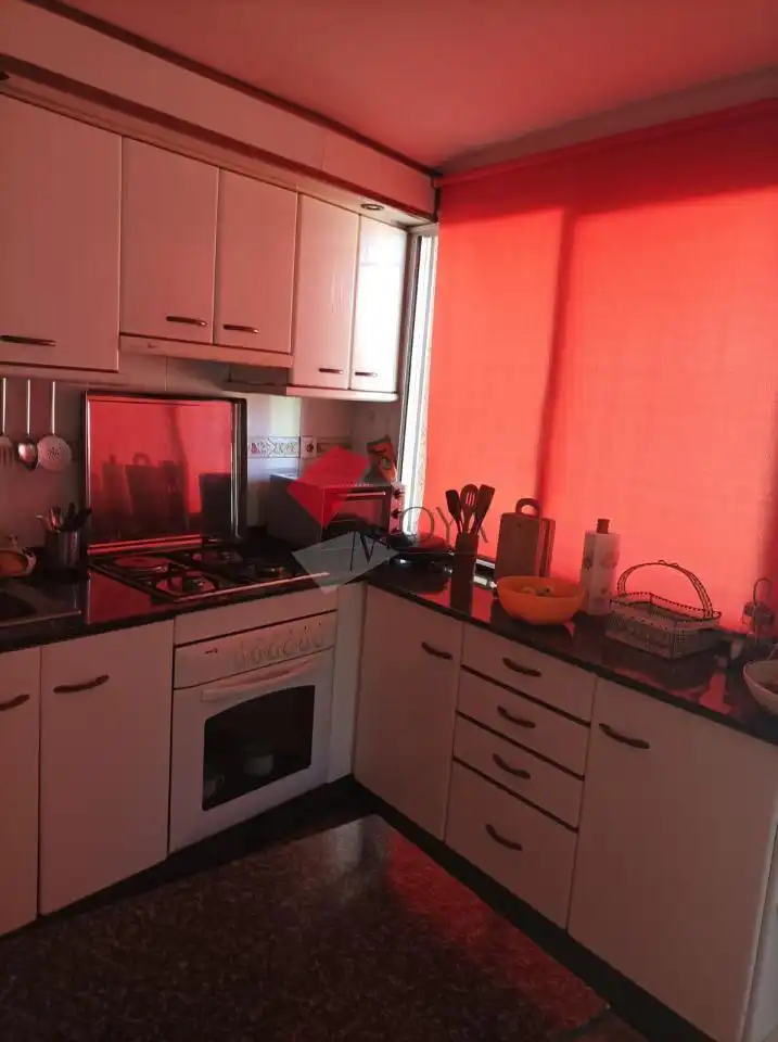 Cocina de Casa o chalet en venta en Toén con Calefacción, Jardín privado y Trastero