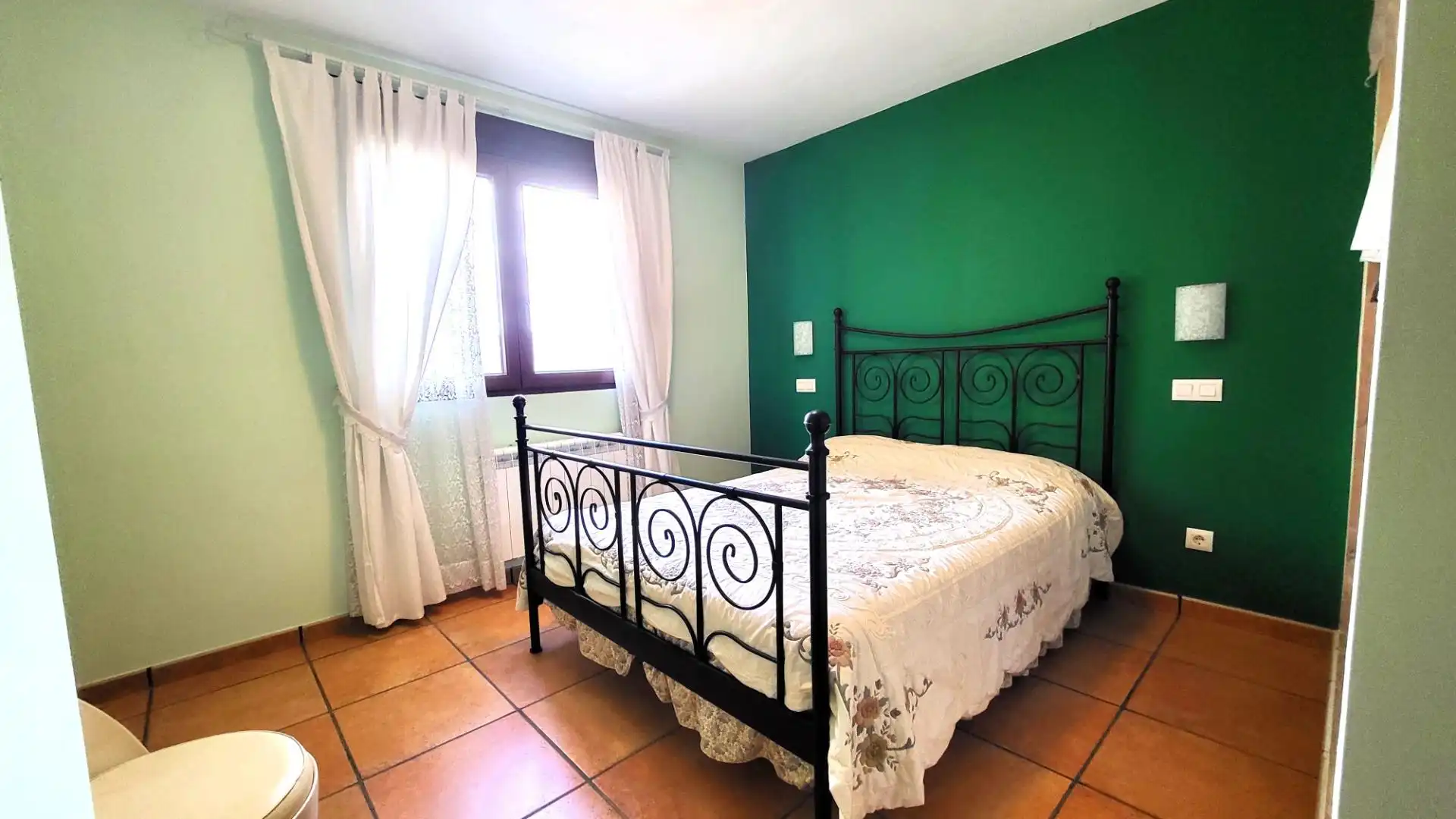 Dormitori de Casa o xalet en venda en Villanueva de Ávila amb Jardí privat, Terrassa i Traster