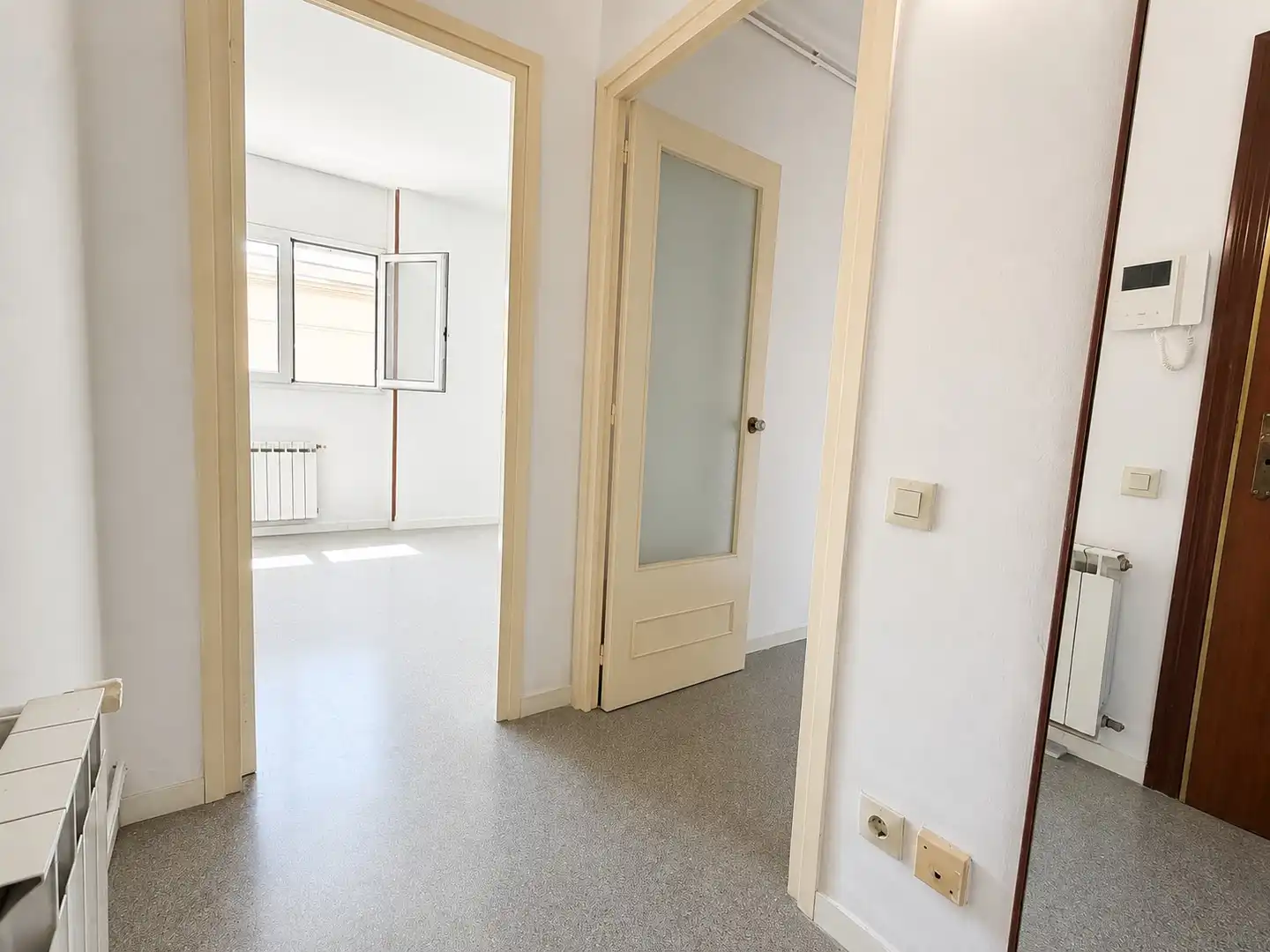 Flat for sale in Barcelona  with Heating and Balcony