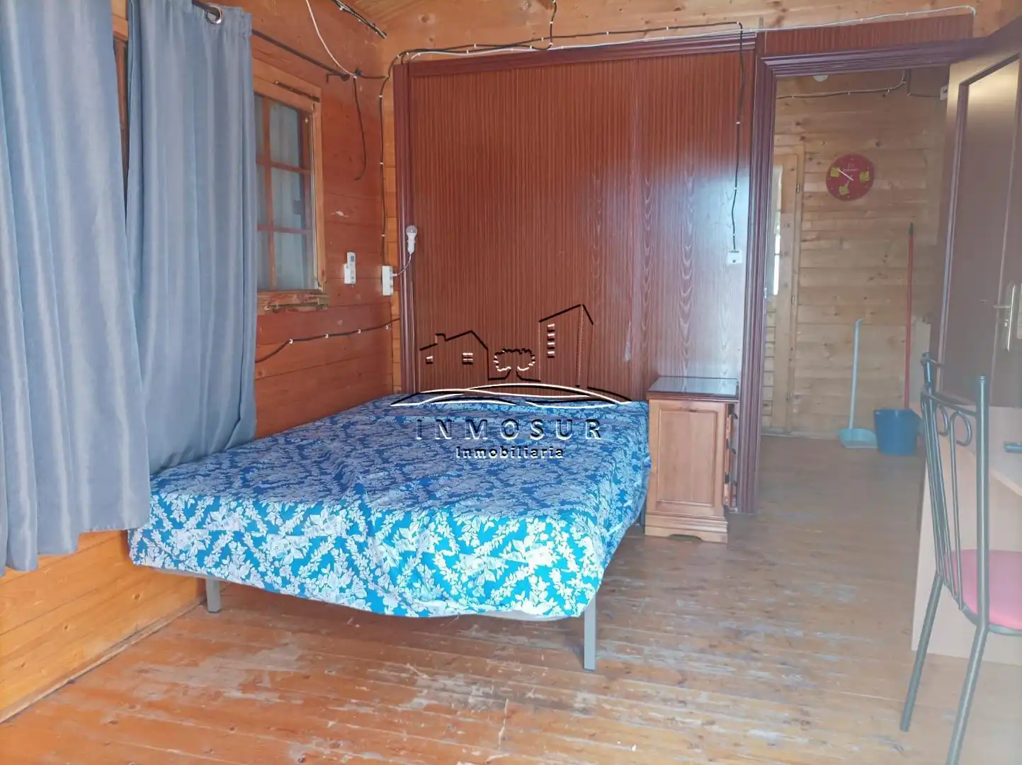 Dormitori de Casa o xalet en venda en Lucena amb Piscina i Moblat