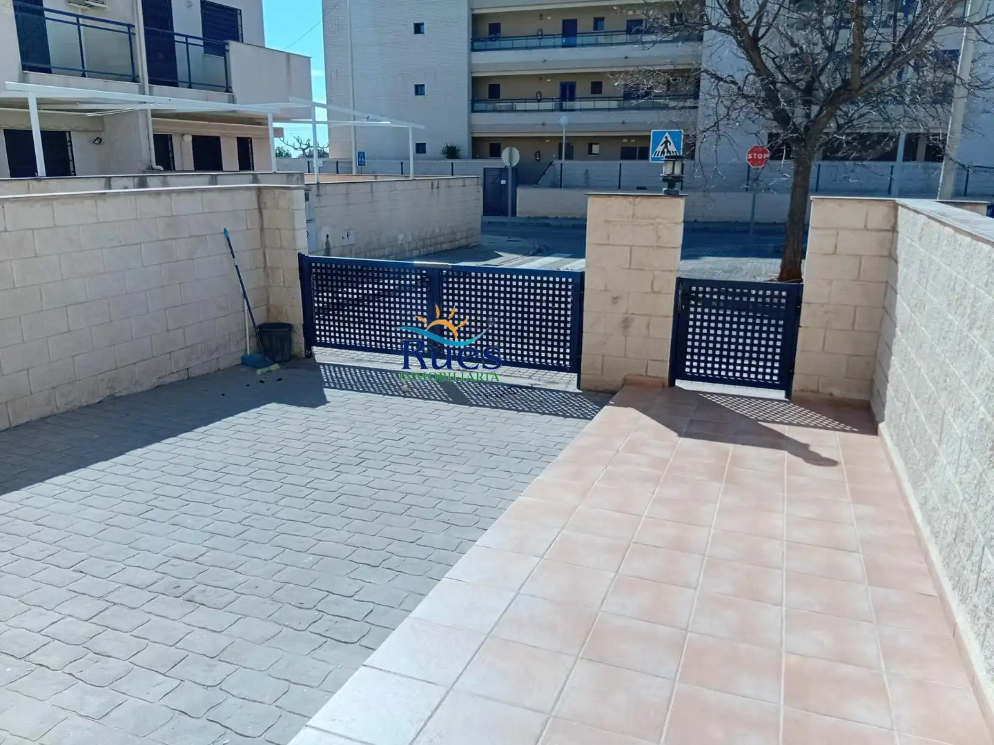 Terrasse von Einfamilien-Reihenhaus zum Verkauf in Torreblanca mit Terrasse, Balkon und Gemeinschaftspool
