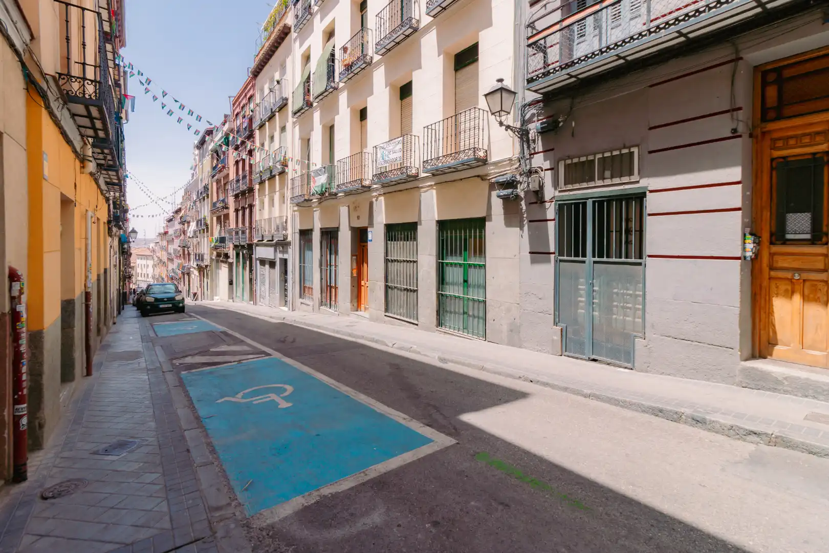 Vista exterior de Piso en venta en Madrid con Horno y Lavadora