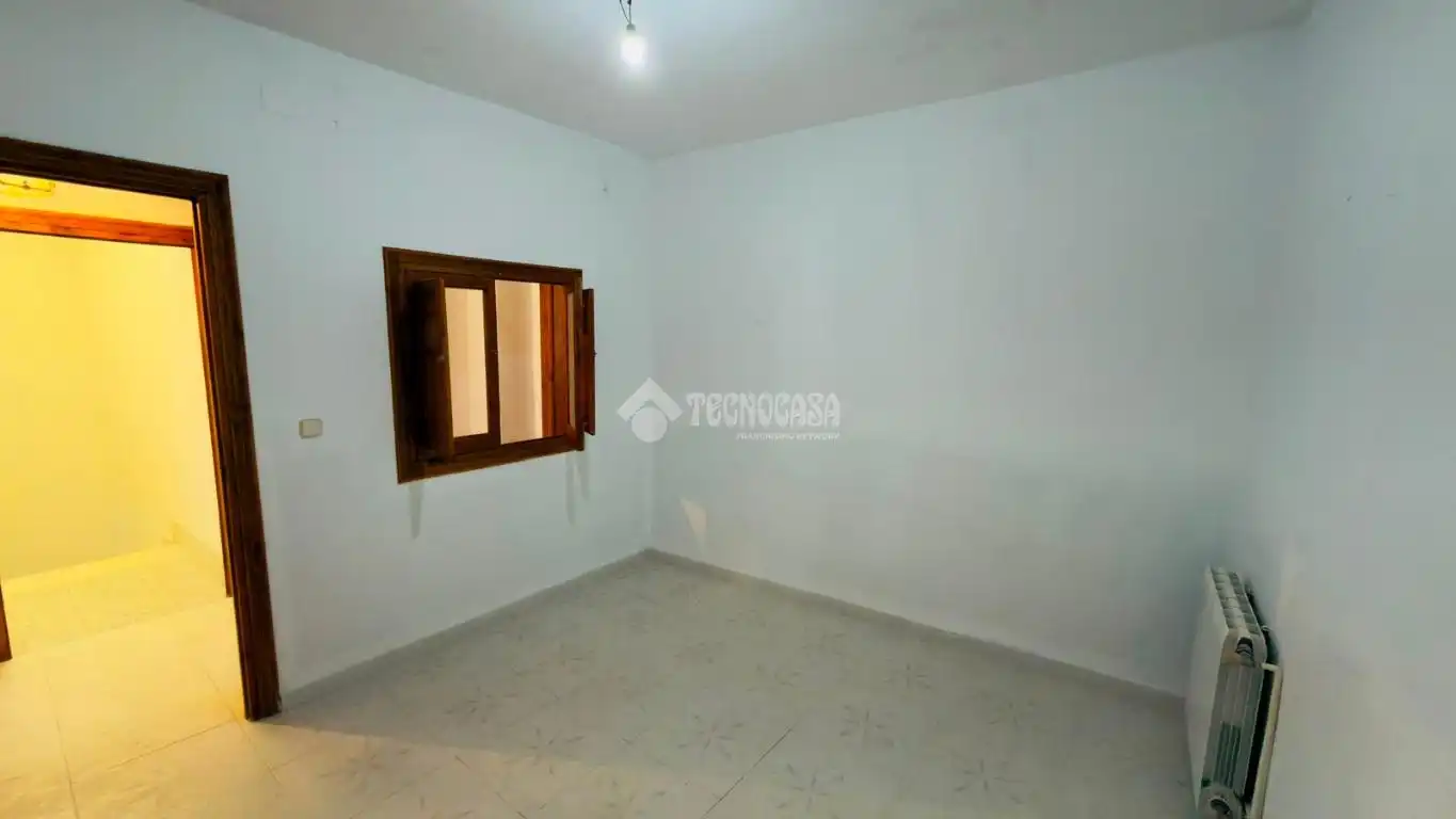 Casa adosada en venda en Villamuelas amb Calefacció