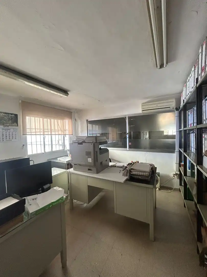 Nau industrial en venda a Avenida de Brenes 7, imagen 8