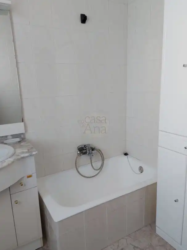 Piso de alquiler en Iruña Kalea, San Pedro de Deusto - La Ribera