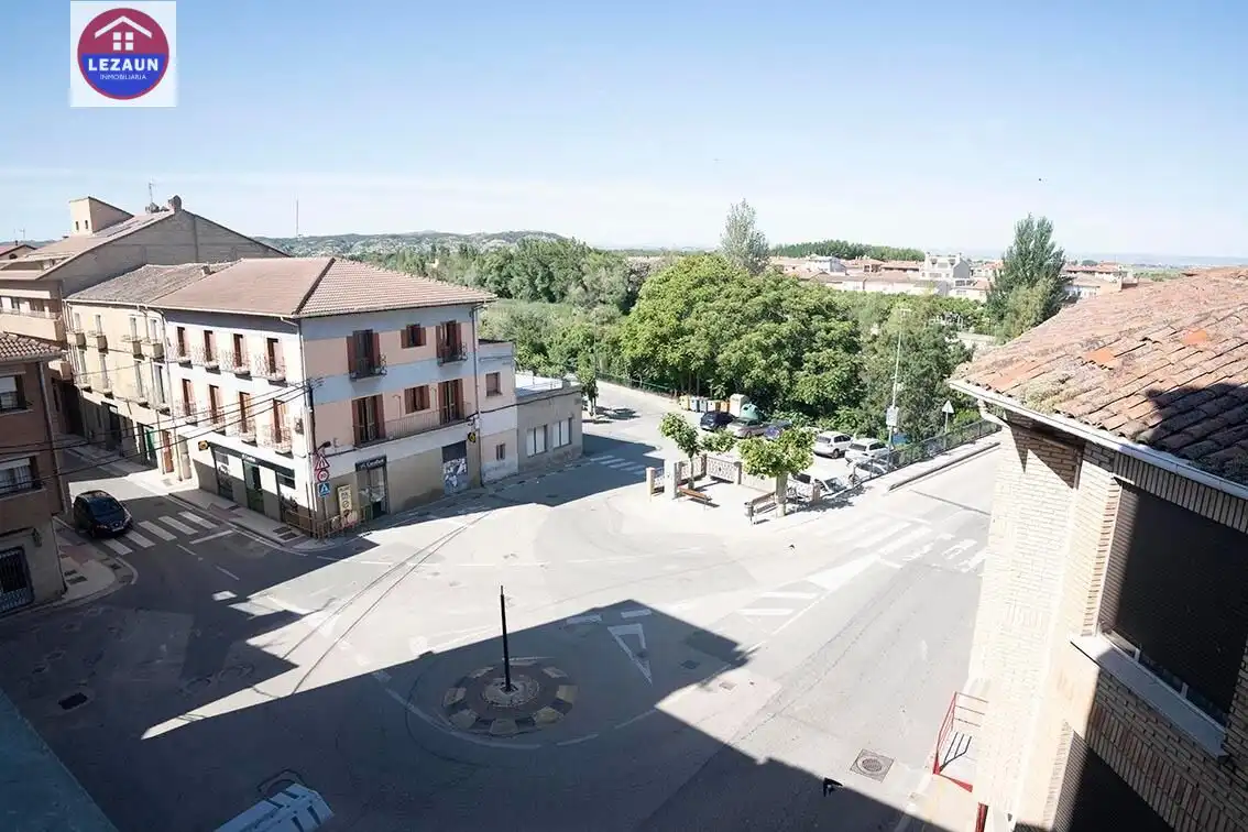 Exterior view of Flat for sale in Funes  with Parquet flooring, Terrace and Storage room