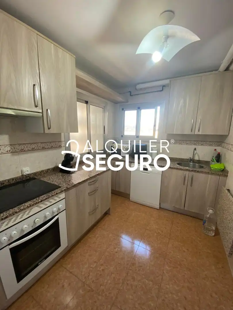 Piso con ascensor en alquiler en Castilla, imagen 4