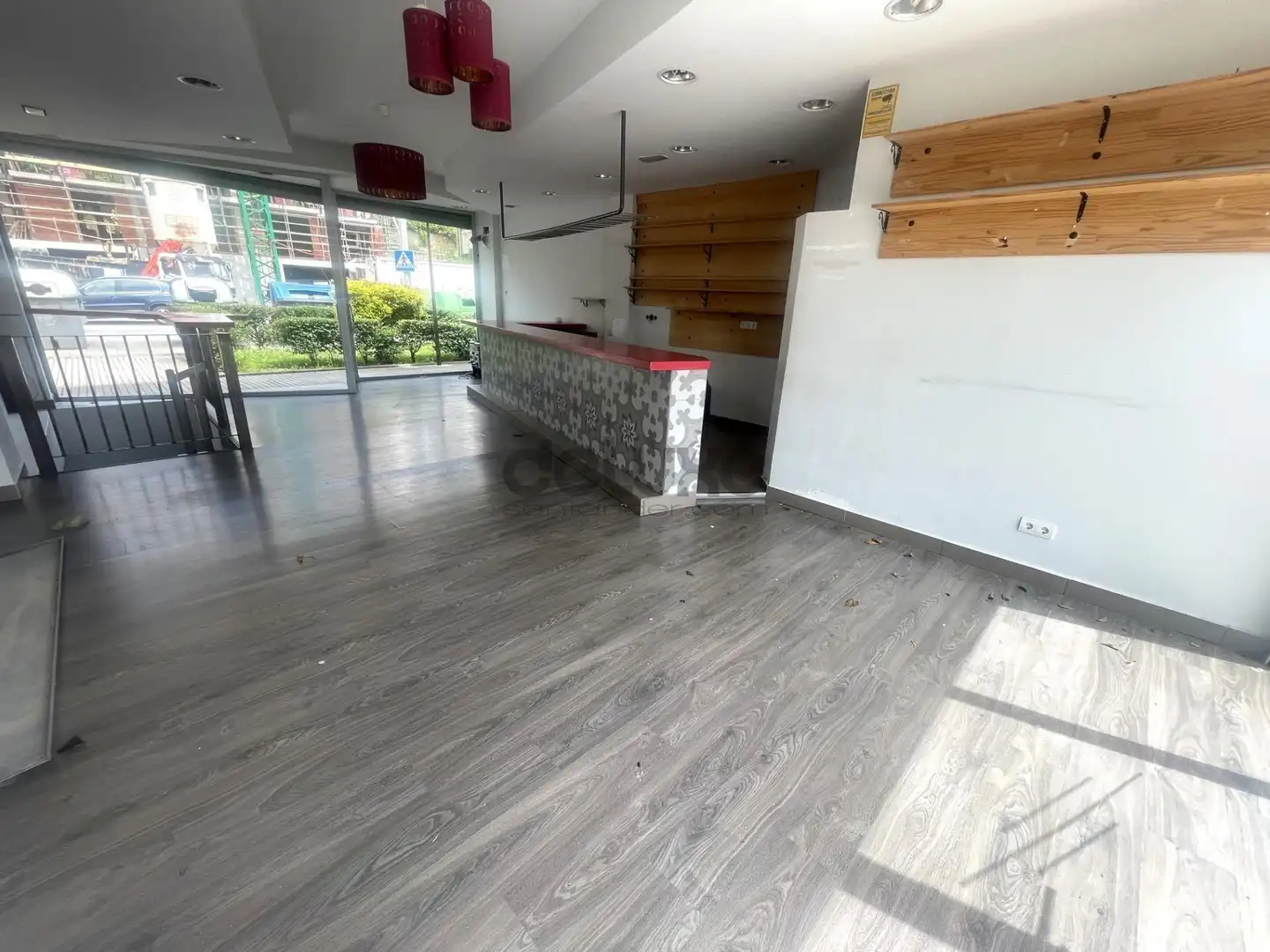 Commercial properties for rent in Santander