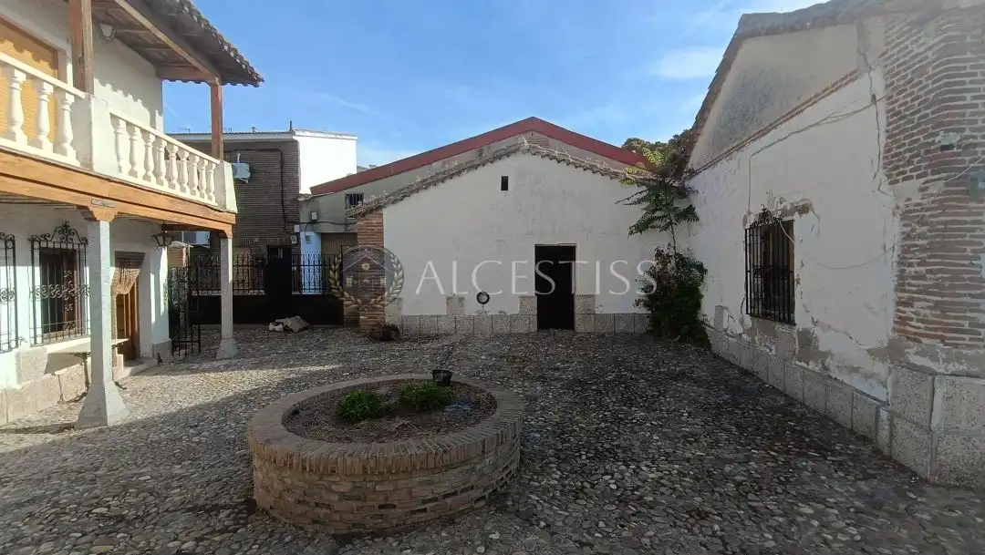 Exterior view of Houses for sale in Méntrida  with Heating, Storage room and Furnished