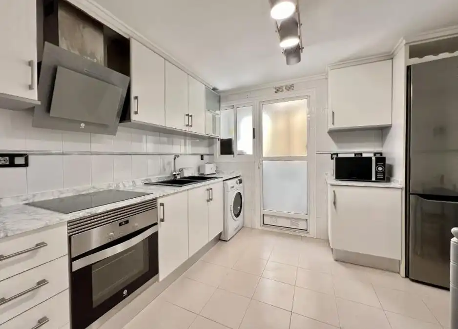 Cocina de Piso de alquiler en Sagunto / Sagunt con Aire acondicionado, Calefacción y Amueblado