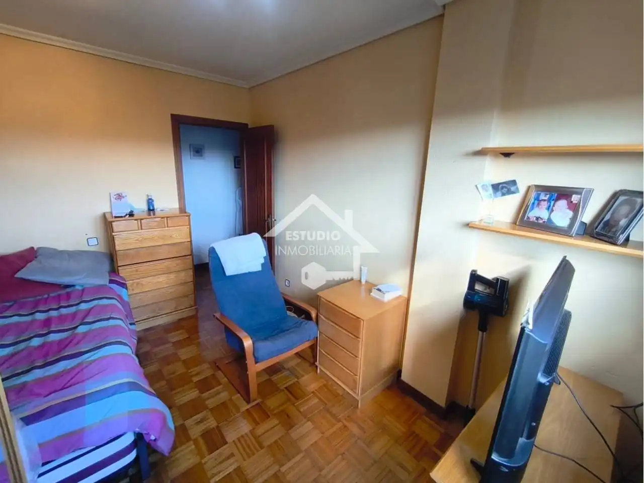 Habitación de Casa o chalet en venta en Mendavia con Calefacción, Jardín privado y Parquet