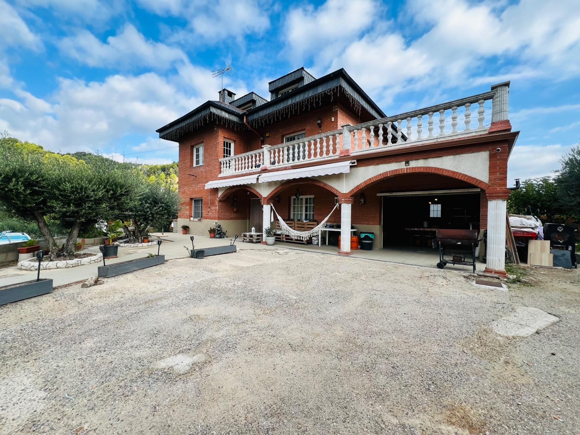 Exterior view of House or chalet for sale in Corbera de Llobregat  with Air Conditioner, Heating and Private garden