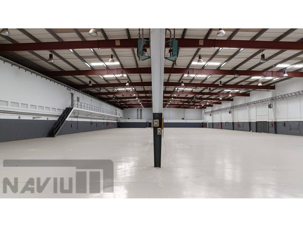 Vista exterior de Nave industrial en venta en Navalcarnero con Calefacción y Alarma