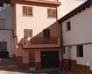Vista exterior de Casa o xalet en venda en Espadilla amb Terrassa
