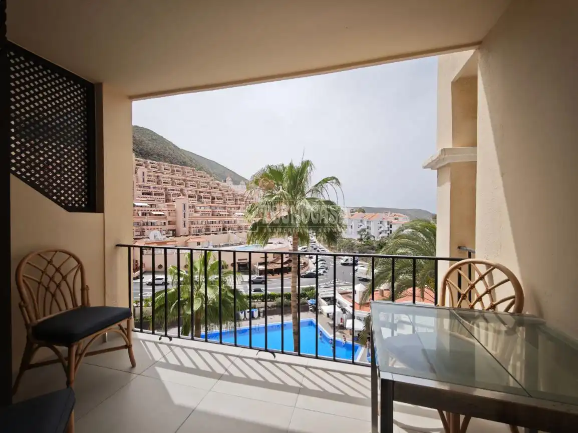 Vista exterior de Dúplex en venda en Arona amb Aire condicionat