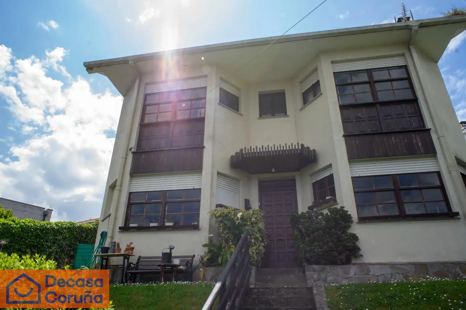 Vista exterior de Casa o chalet en venta en Oleiros con Calefacción, Jardín privado y Terraza