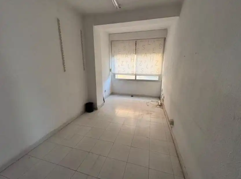 Habitación de Piso en venta en Castellón de la Plana / Castelló de la Plana con Terraza