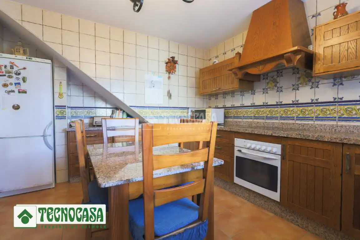 Küche von Einfamilien-Reihenhaus zum Verkauf in Adra mit Terrasse, Möbliert und Alarm