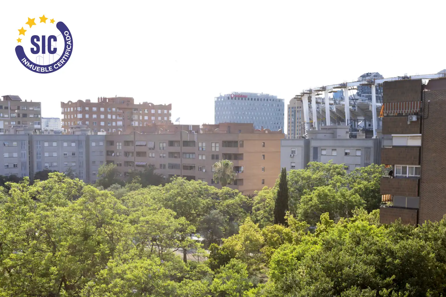 Vista exterior de Pis en venda en Valencia amb Aire condicionat i Balcó