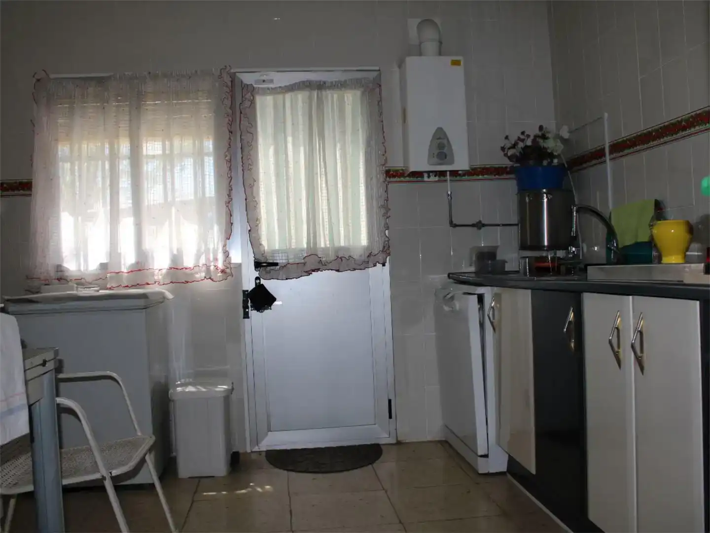 Cuina de Casa o xalet en venda en Yeles amb Aire condicionat i Piscina