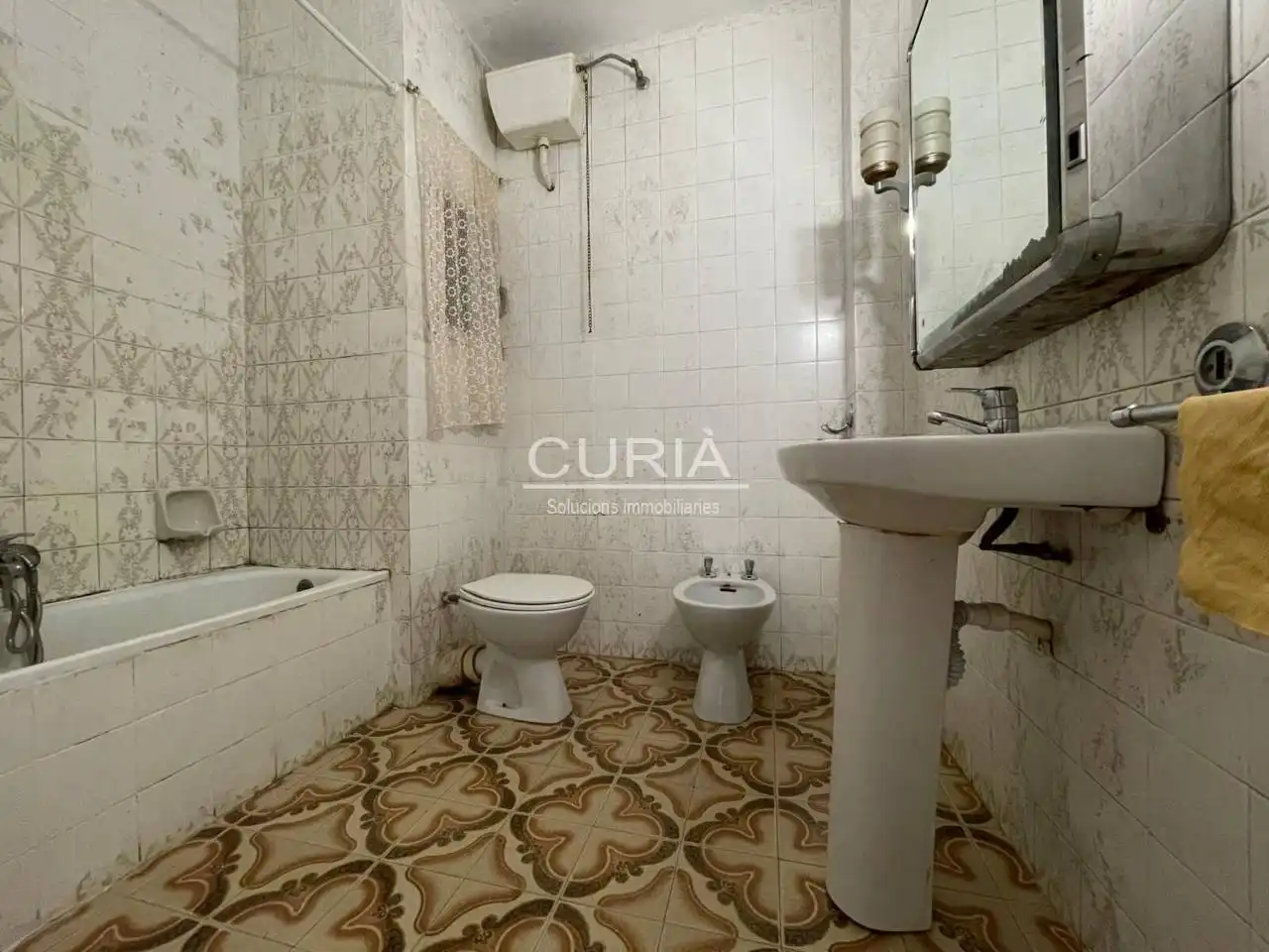 Baño de Piso en venta en Lleida con Calefacción y Balcón