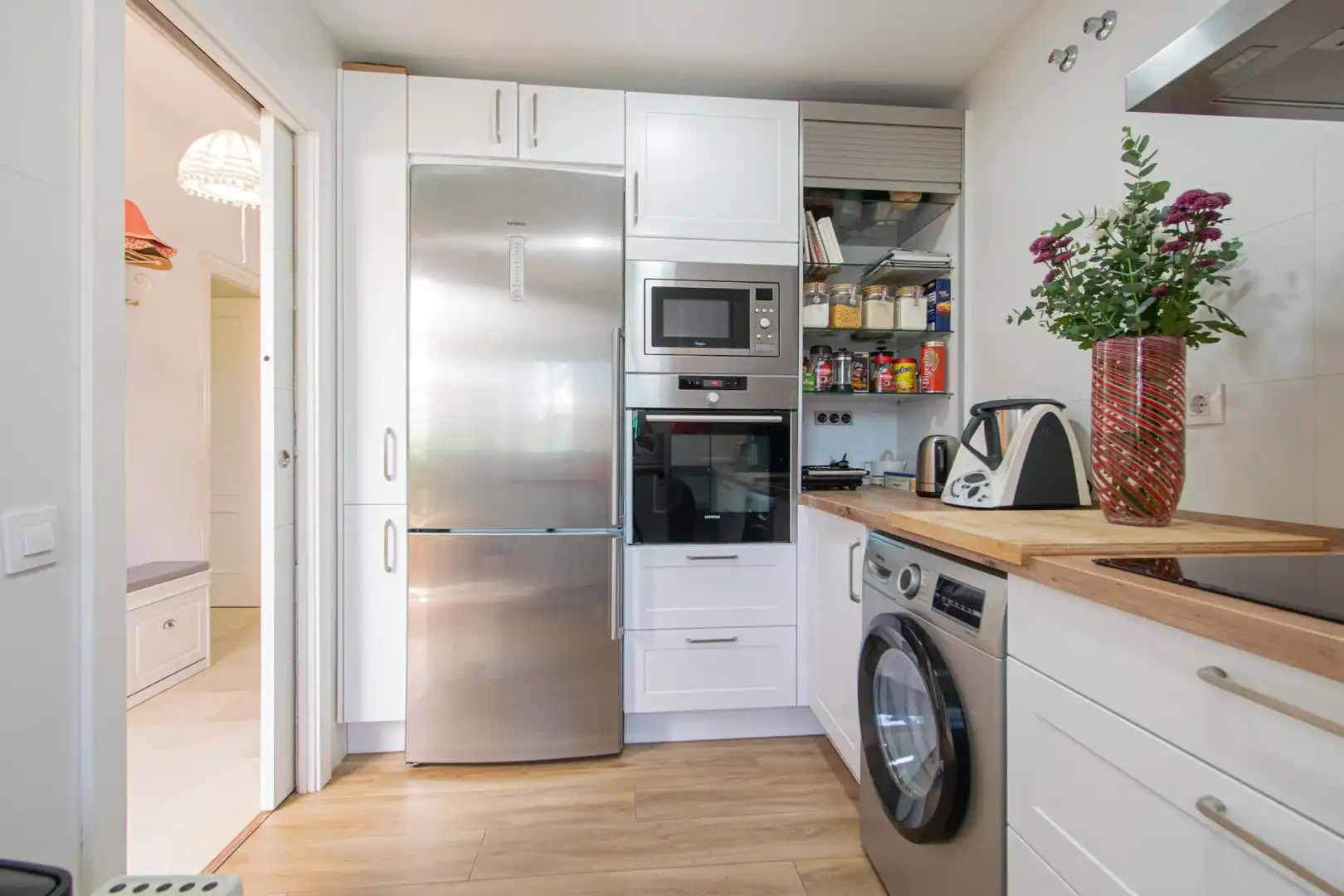 Cocina de Casa adosada en venta en Valencina de la Concepción con Aire acondicionado, Trastero y Piscina comunitaria