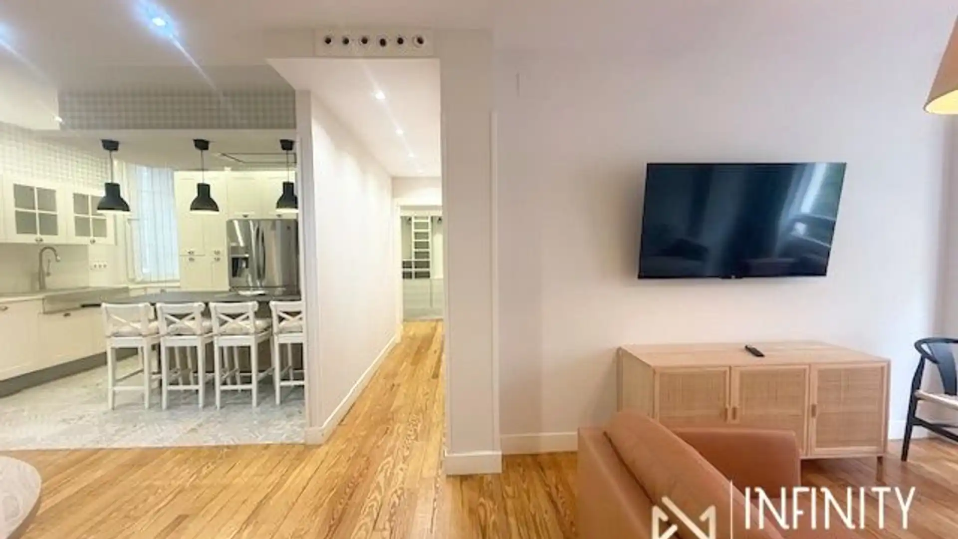 Sala de estar de Piso de alquiler en Bilbao  con Aire acondicionado y Calefacción