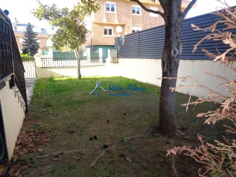 Casa con terraza en venta en Haro, imagen 4