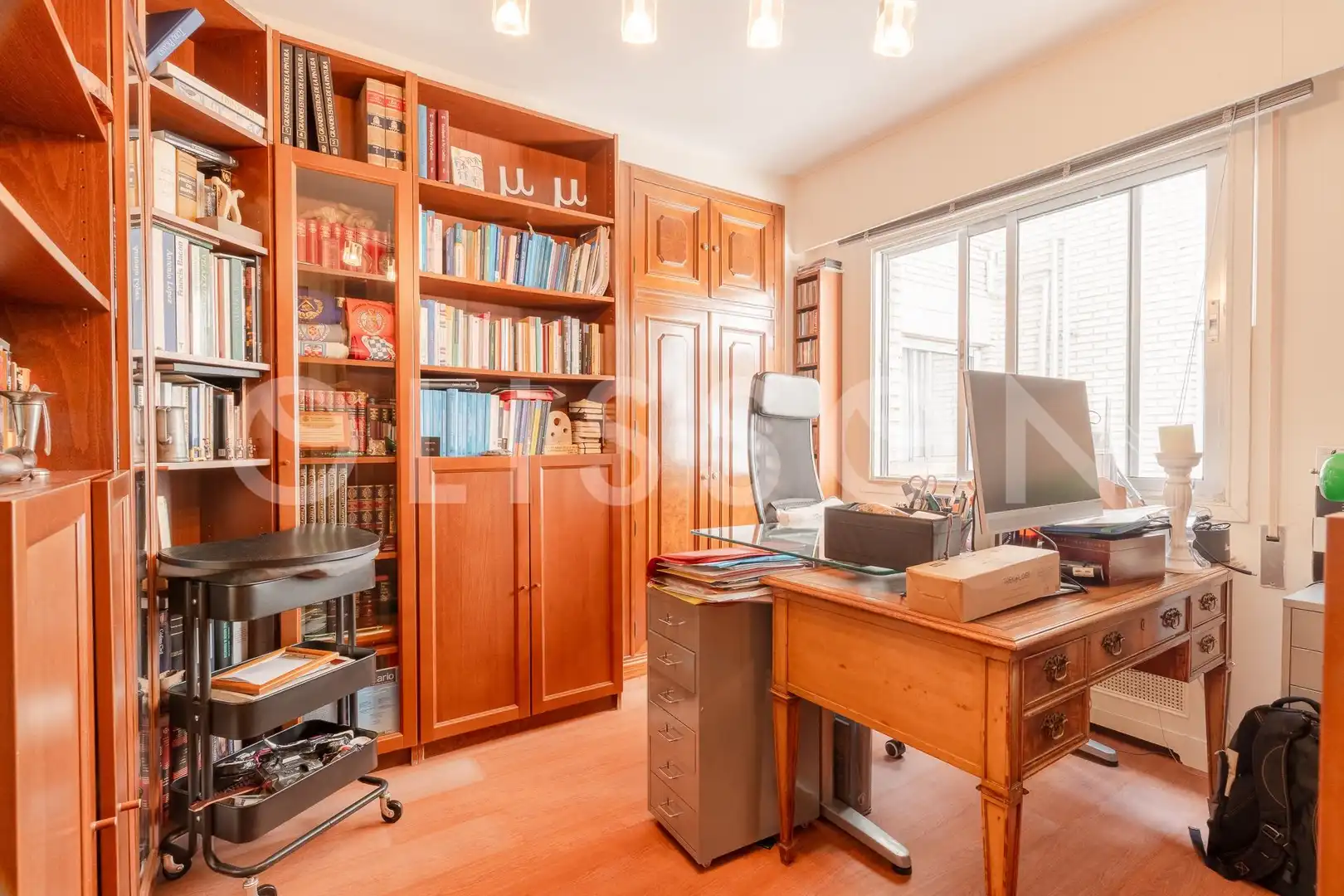 Piso en venta en Madrid con Calefacción, Terraza y Trastero