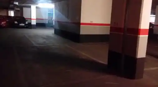 Aparcament de Pis en venda en Terrassa amb Calefacció, Parquet i Terrassa