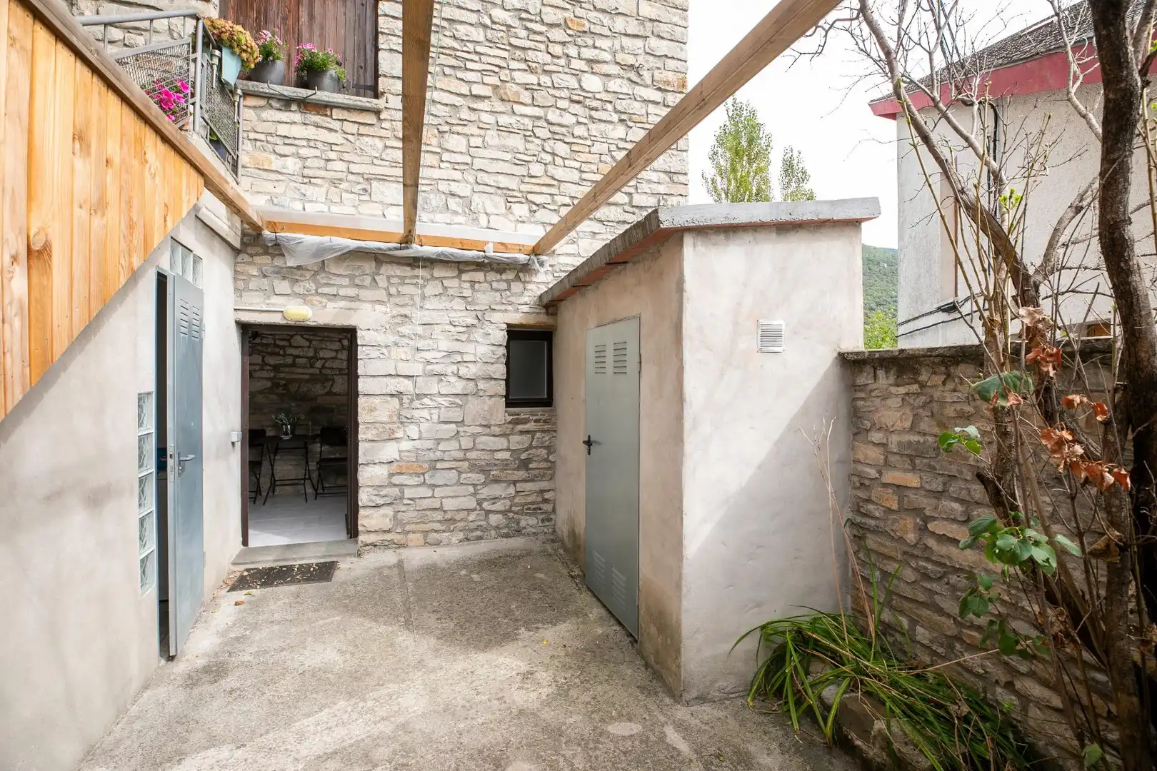 Vista exterior de Piso en venta en Biescas con Calefacción y Amueblado