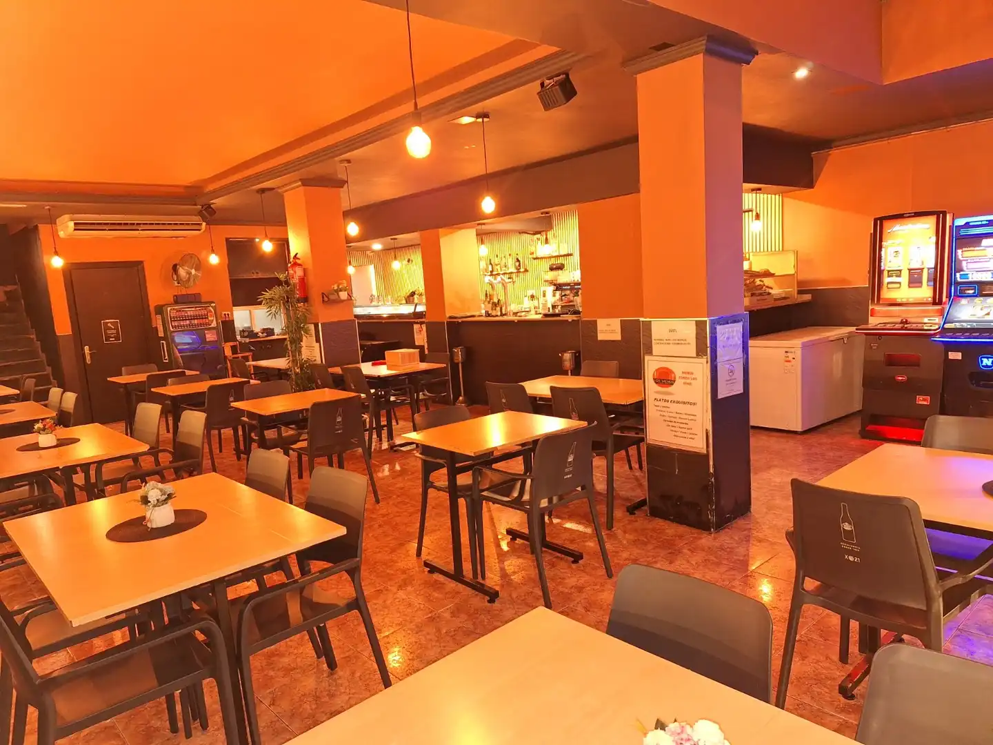 Business premises for transfer in Sant Martí, imagen 4