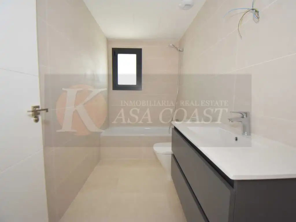 Bathroom of Detached homes for sale in Mijas  with Air Conditioner and Terrace