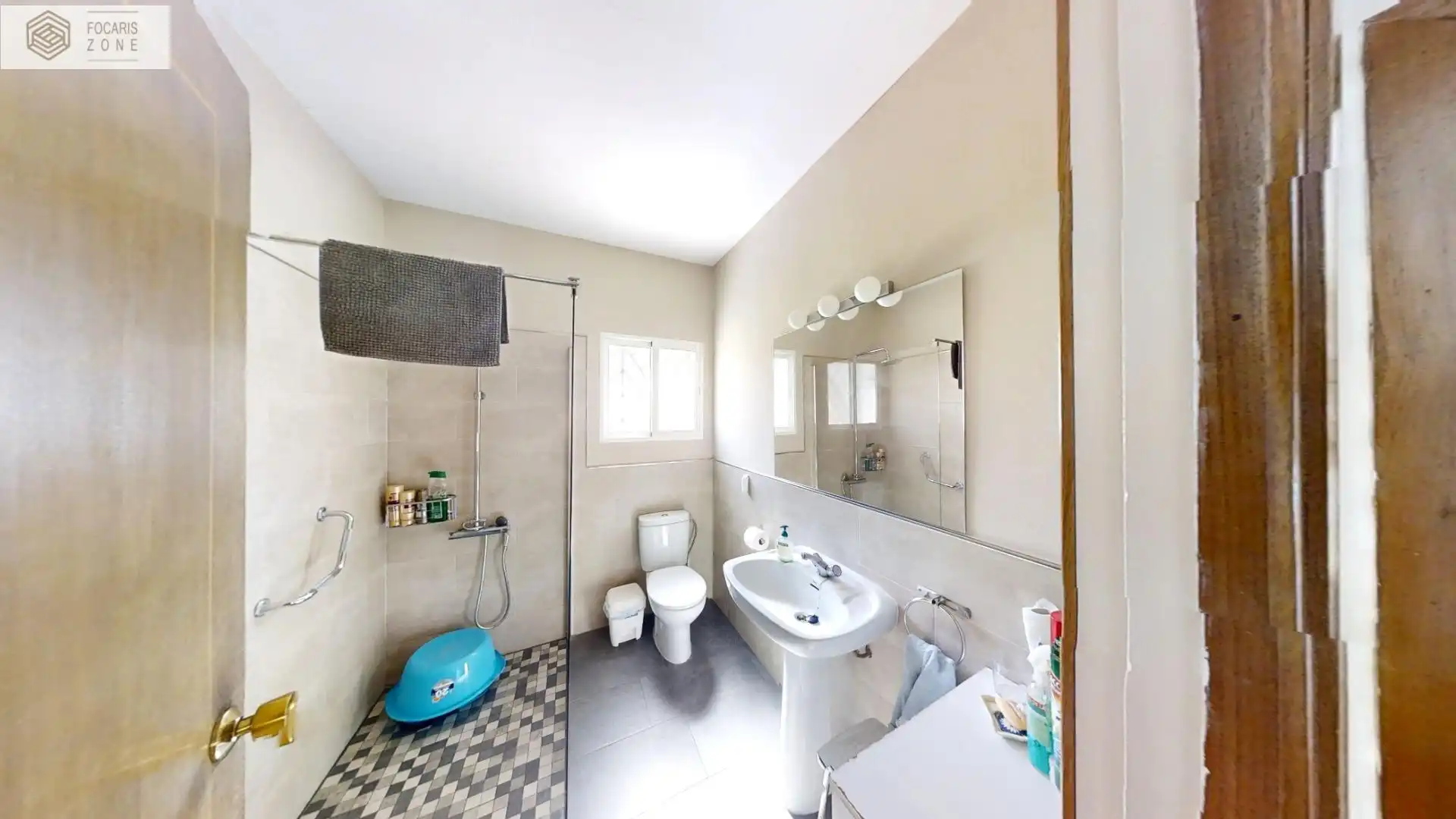 Bathroom of Detached homes for sale in Málaga  with Private garden, Terrace and Furnished