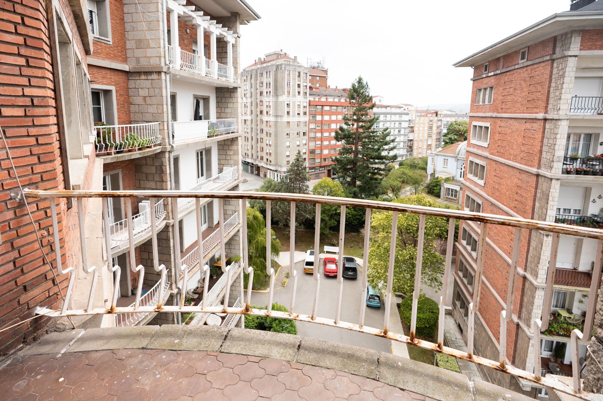 Terraza de Piso en venta en Avilés con Calefacción, Parquet y Terraza
