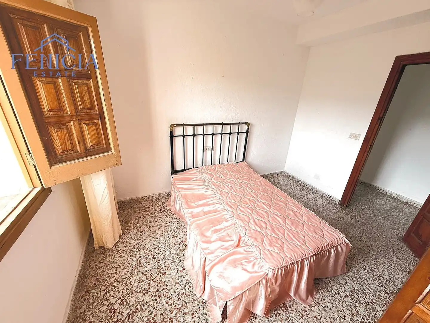 Habitación de Edificio en venta en Lentegí