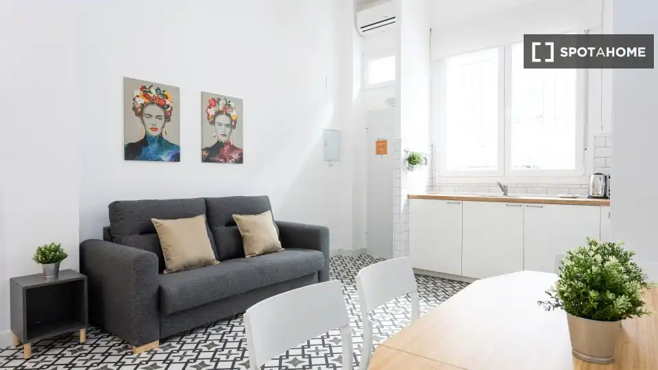 Living room of Study for share in Málaga  with Air Conditioner, Terrace and Furnished
