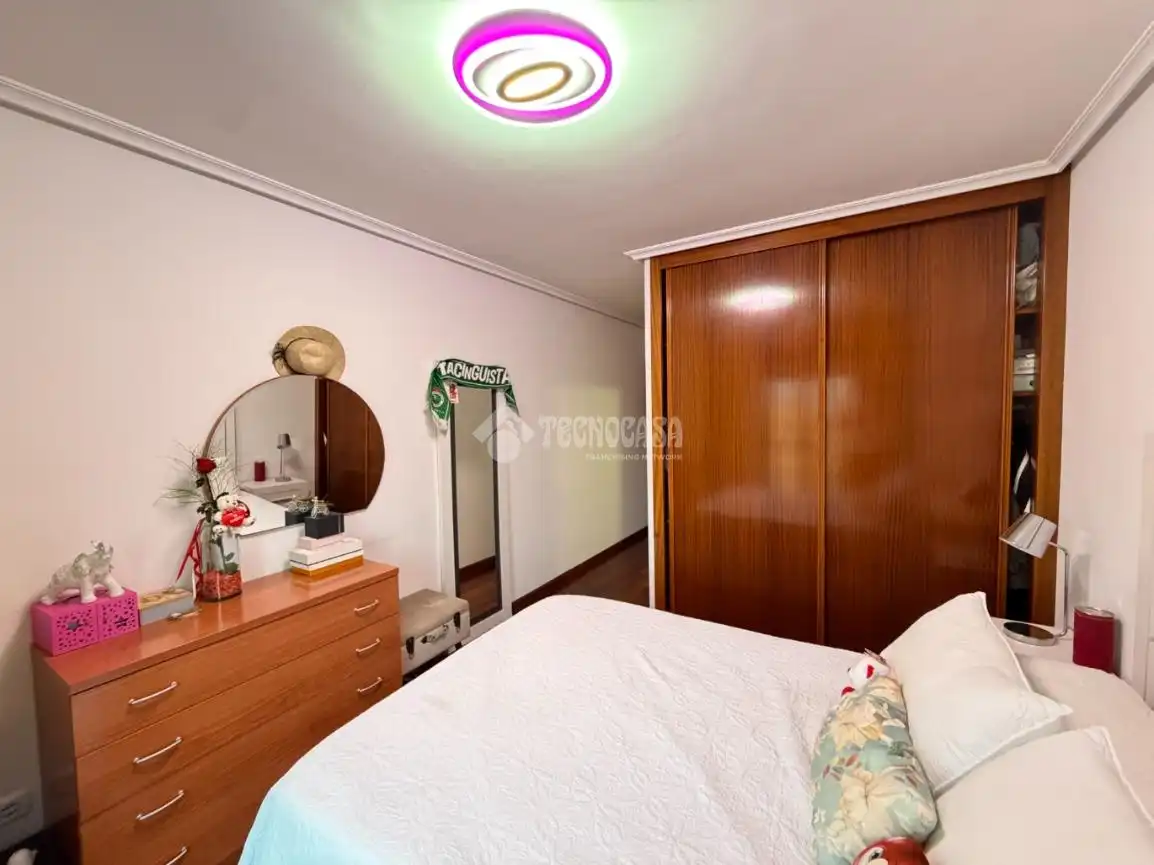 Habitación de Piso en venta en Santander con Calefacción, Trastero y Amueblado
