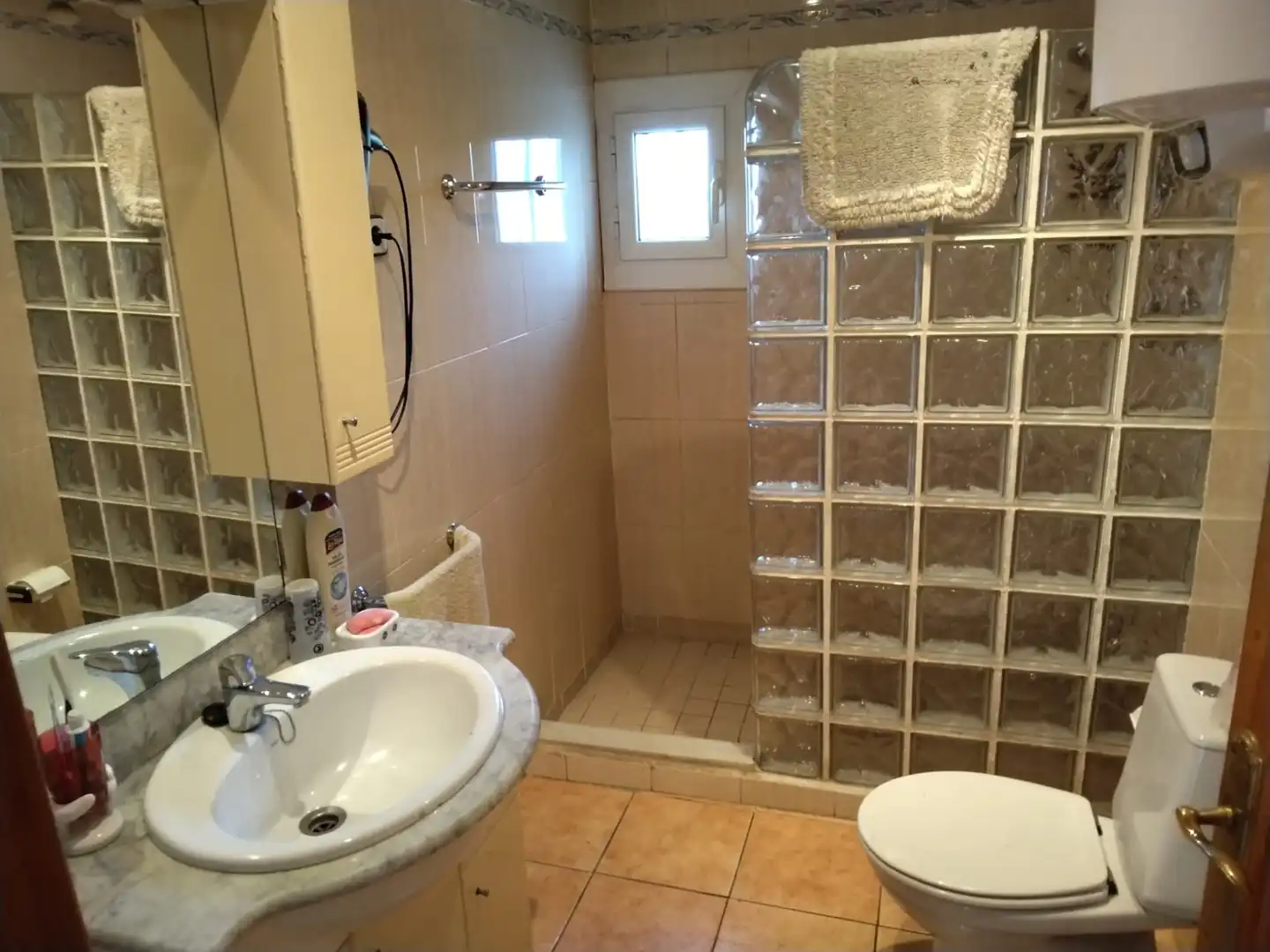 Badezimmer von Haus oder Chalet zum Verkauf in Vilanova del Vallès mit Heizung und Möbliert
