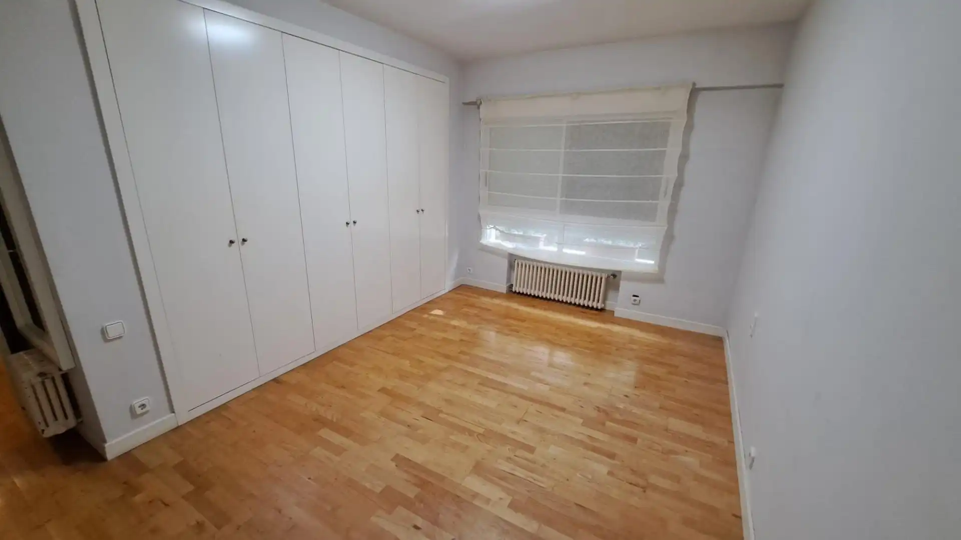 Habitación de Piso en venta en Valencia con Aire acondicionado, Calefacción y Jardín privado