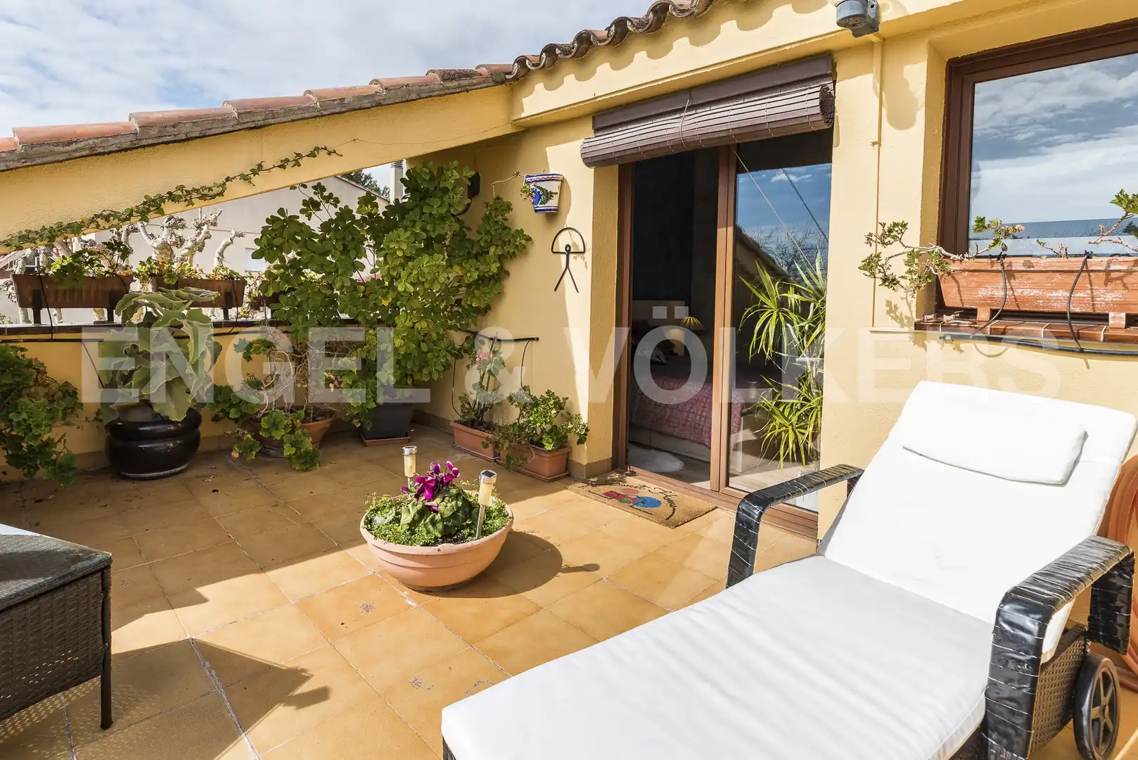 Terrassa de Casa o xalet en venda en Pacs del Penedès amb Calefacció, Jardí privat i Parquet