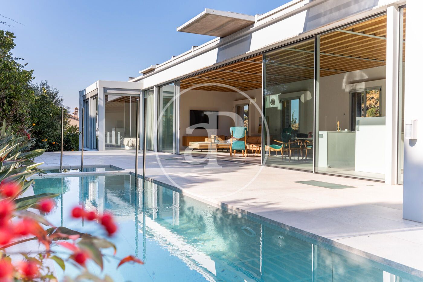 Piscina de Casa o xalet en venda en Sant Cugat del Vallès amb Aire condicionat, Calefacció i Jardí privat
