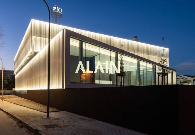 Oficina en Alquiler en Malilla