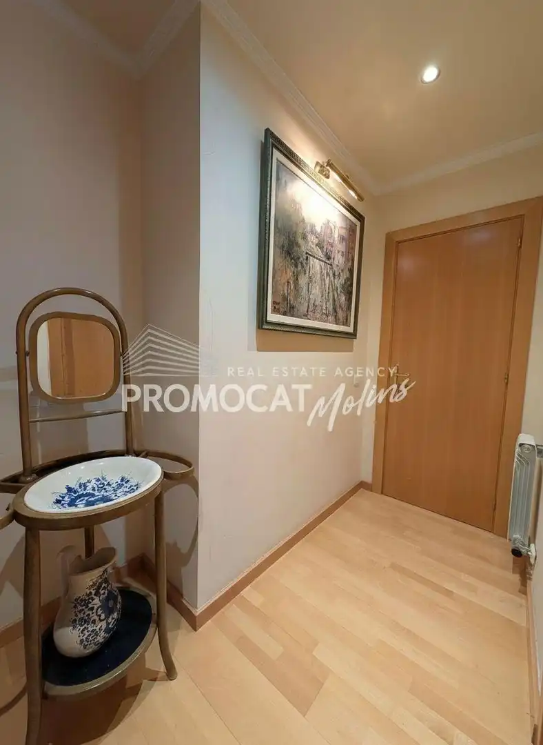 Habitación de Piso en venta en Molins de Rei con Aire acondicionado, Trastero y Piscina comunitaria